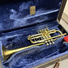 Étui rigide Bach modèle 236